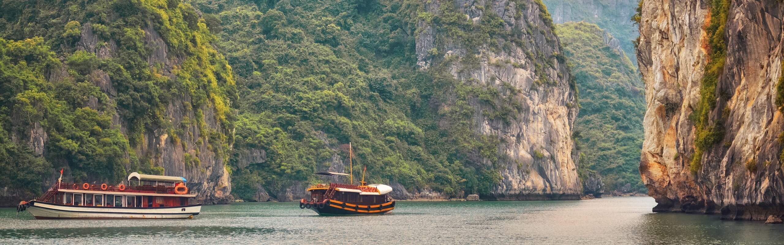 Vietnam Itinerary 2 Weeks: Costs, Map & Loved by 5,000+ Travelers