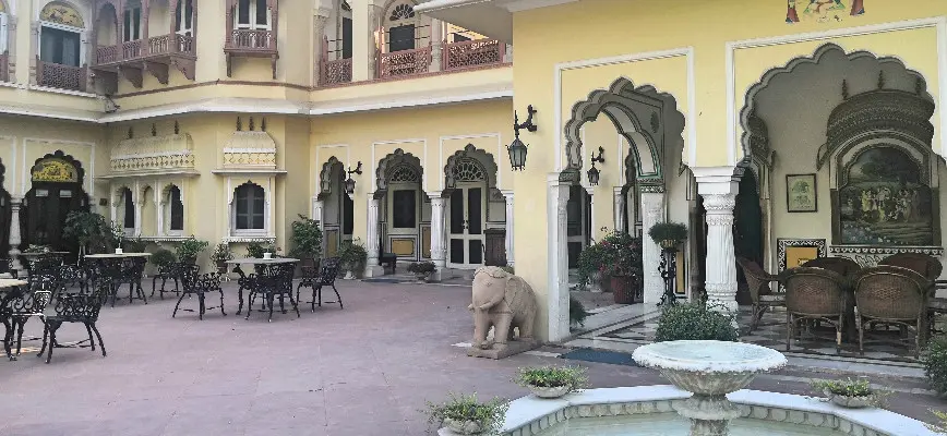 the Alsisar Haveli
