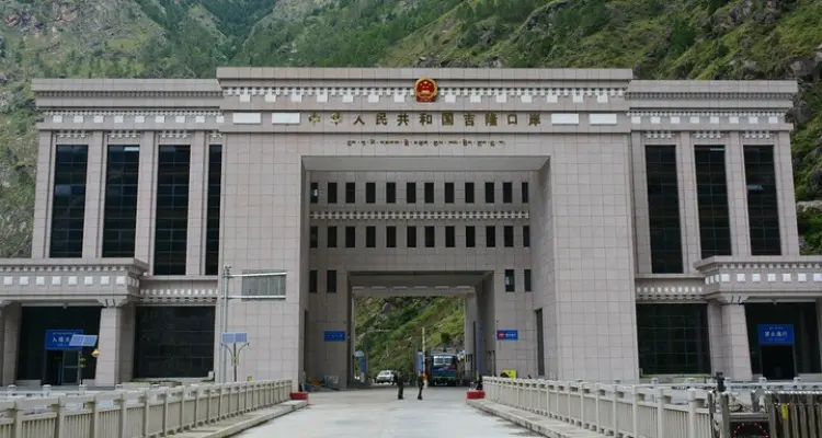 the building at Gyilong port