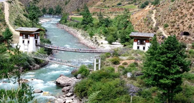 the bridge on the green river