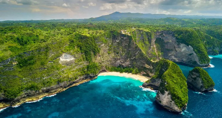 Panoramic view of Kelingking Beach