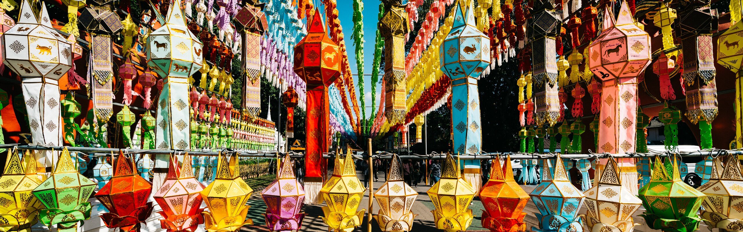 5-Day Chiang Mai Yi Peng Lantern Festival Mini-Group Tour 2025