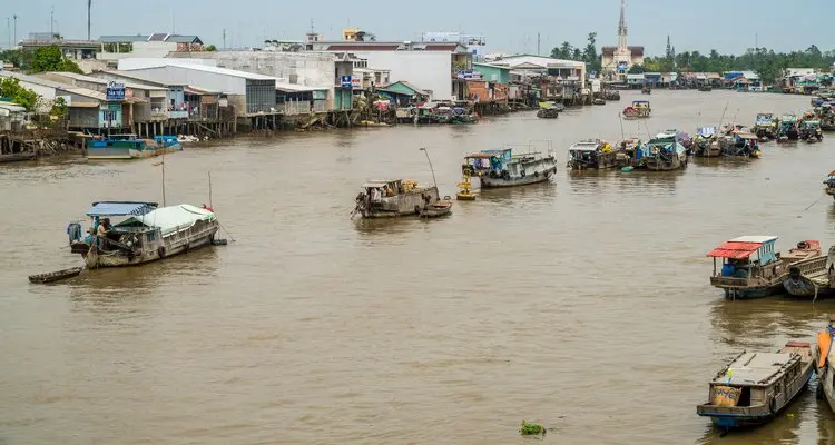 Relax in the wonderful beach of phuket
