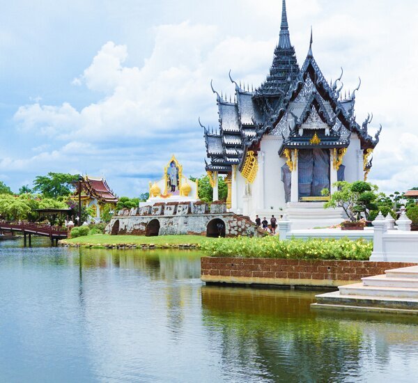 15-Day Vibrant Southeast Asia and China Visa Free Essence Tour
