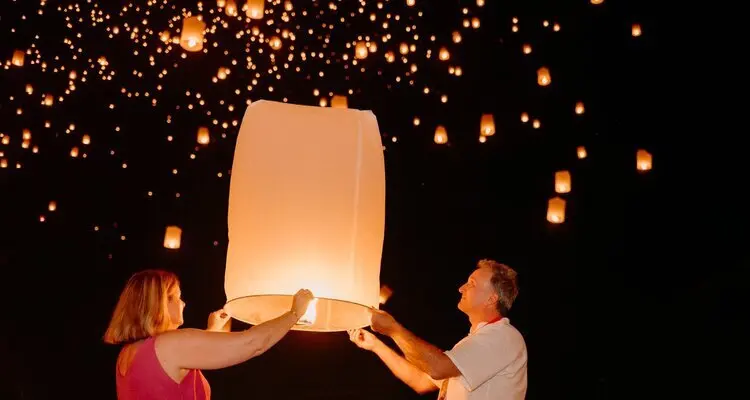 chiang mai yi peng festival