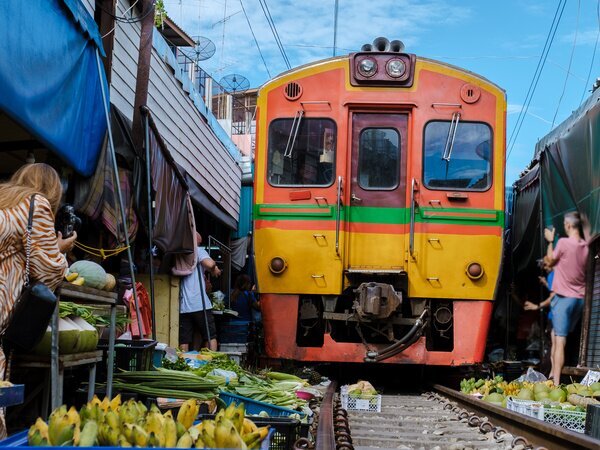 Maeklong Railway Market